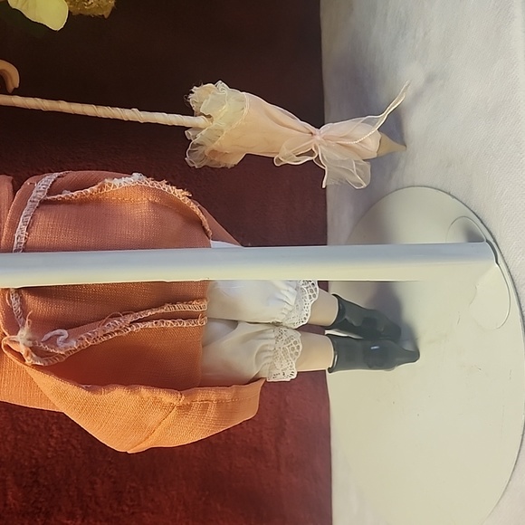 Collectible Memories Genuine Porcelain Doll. Meredith - Picture 8 of 13